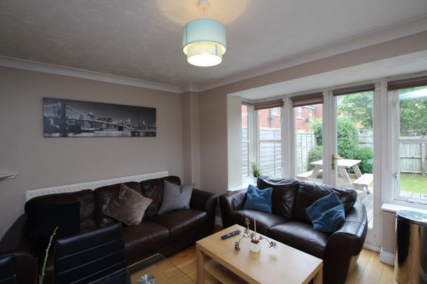 5 bedroom townhouse to rent - Photo 1