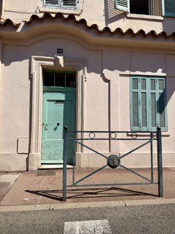 Meublé à l'année au coeur de Saint-Raphaël, - Photo 4