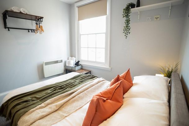 1 bedroom flat to rent - Photo 1