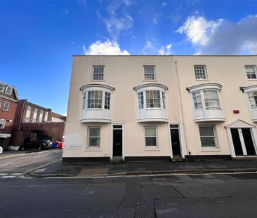 4 bedroom terraced house to rent - Photo 1