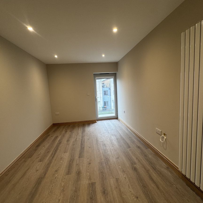 Selkirk Drive, Milton Keynes, Oakridge Park - Photo 1