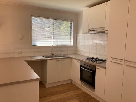 2/80 Beauchamp Street, Kyneton - Photo 4