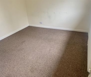 3 bed end of terrace to rent Wyndale Drive, DE7 - Photo 5