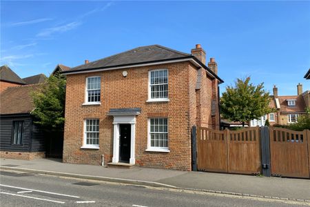 Aylesbury End, Beaconsfield, Buckinghamshire, HP9 - Photo 2