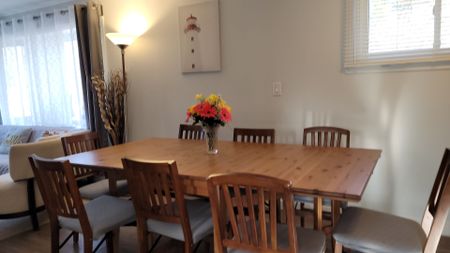 For Lease - 18 16TH Street, Wasaga Beach, Ontario - Photo 5