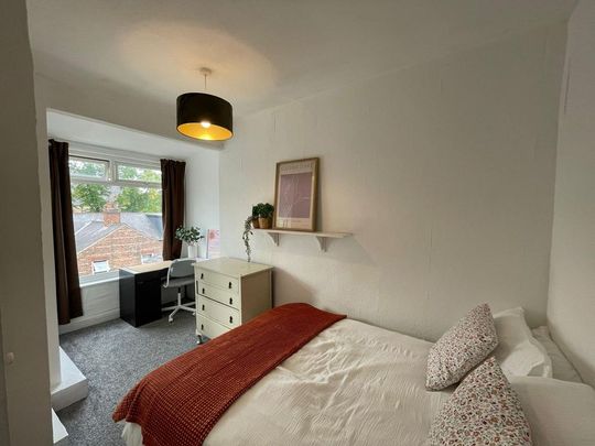 7 bedroom house to rent - Photo 1