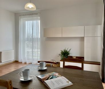 2 pokoje, winda, duży balkon, blisko tramwaj - Photo 1