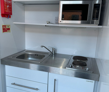 1 bedroom flat to rent - Photo 4