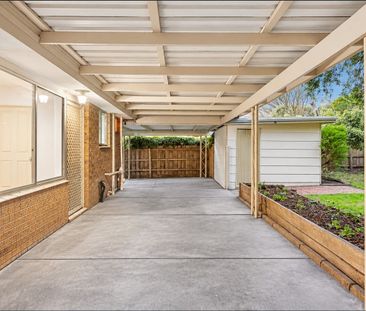 Elevated Living in a Convenient Bayswater Location - Photo 4