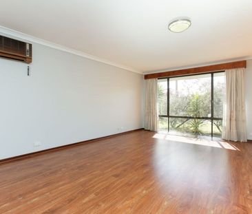 10 Sprigg Place, Booragoon - Photo 4