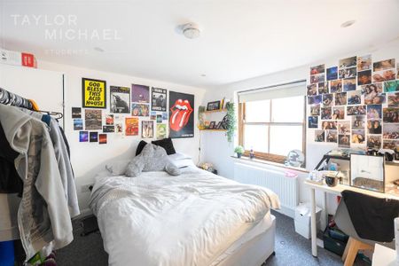 5 bedroom terraced house to rent - Photo 5