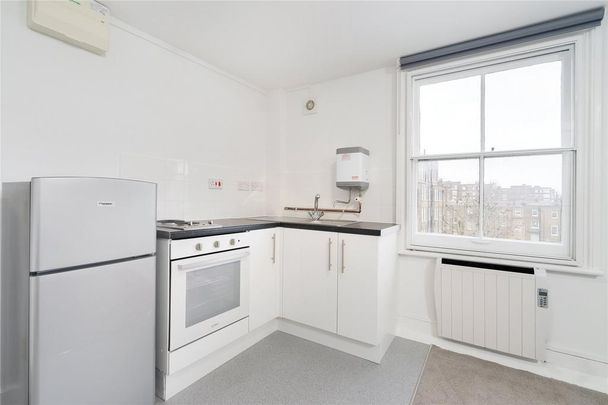 Studio to rent - Photo 1