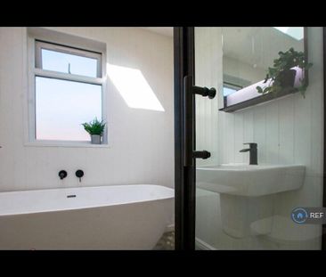 9 bedroom terraced house to rent - Photo 6