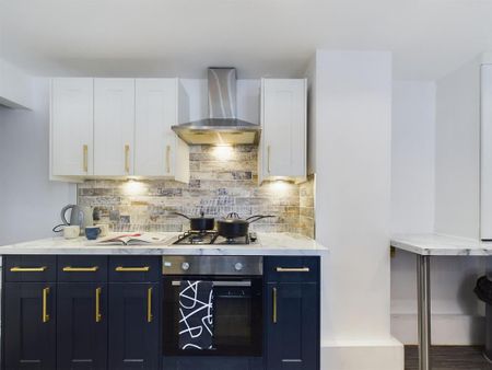 4 bedroom house to rent - Photo 4