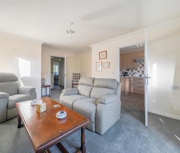 Cornerway Lodge, Hindhead - Photo 1