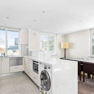 Luxurious Living At It's Finest - Furnished - Photo 2