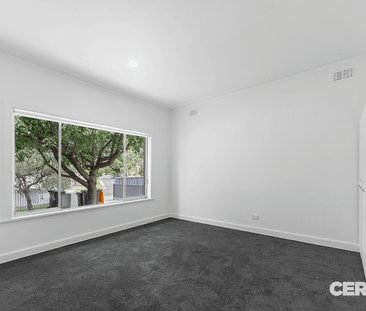 Newly Renovated Three Bedroom Villa Unit - Photo 5