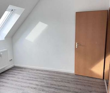 Exklusive 4,5-Raum-Dachgeschosswohnung mit luxuriöser Ausstattung i... - Photo 1