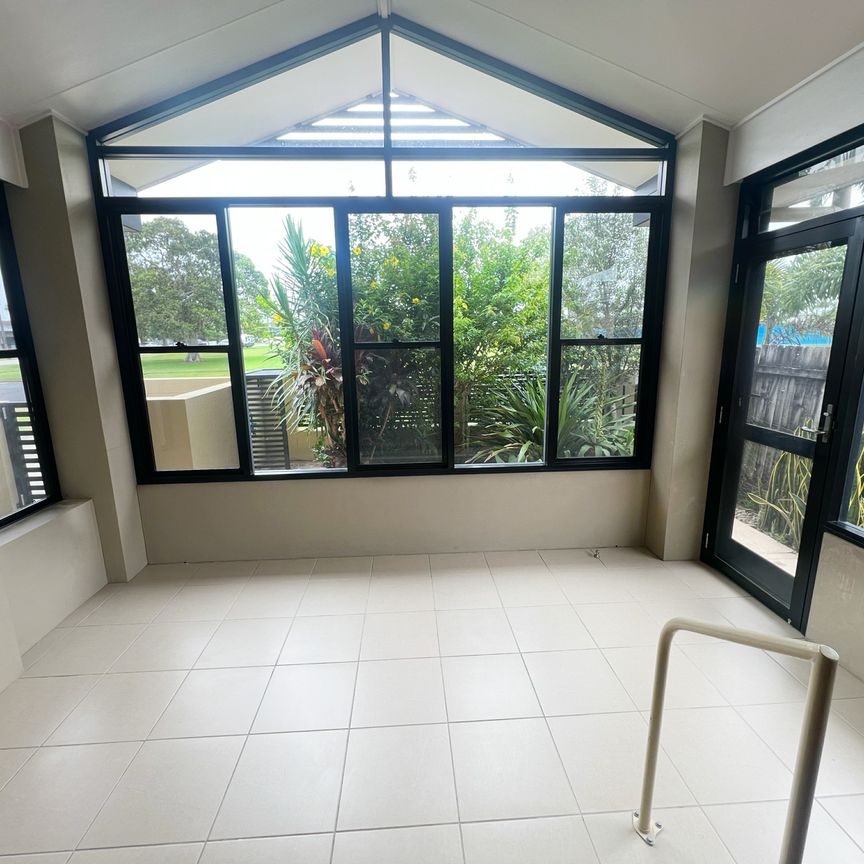 Modern 3-Bedroom Home in Central Ballina - Photo 1