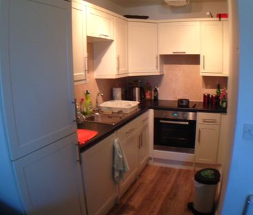Two Bedroom Apartment to let at Eastwick Farm Taunton - Photo 2