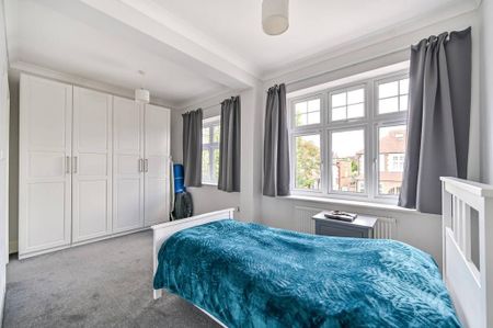 5 bedroom semi-detached house to rent - Photo 3