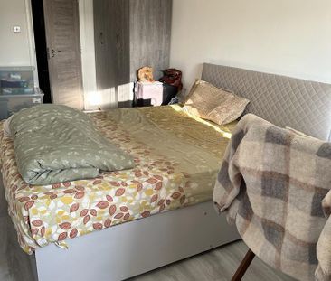 3 bedroom block of apartments to rent - Photo 5