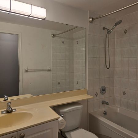 For Lease - 28 Stadium Road Unit# 239, Toronto, Ontario - Photo 4