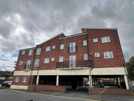 Friars Court, Town Centre, CV11 - Photo 2