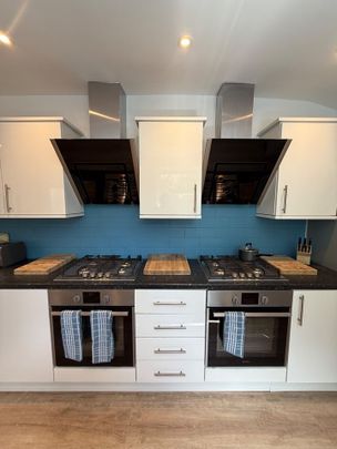 Room in a Shared House, Greenbank Road, L18 - Photo 1