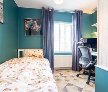 3 bedroom semi-detached house to rent - Photo 5