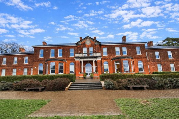 1 Bed Flat, Officers Mess House, NW7 - Photo 1