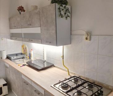 Kiadó felújított lakás - Budapest VI. kerület - Fotó 2