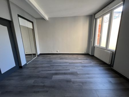 Appartement RUE BACQUENOIS - Photo 2