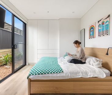 Fully Furnished | All Bills Included - Photo 3