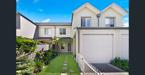 A Place To Call Home - Freshly Painted - Photo 1