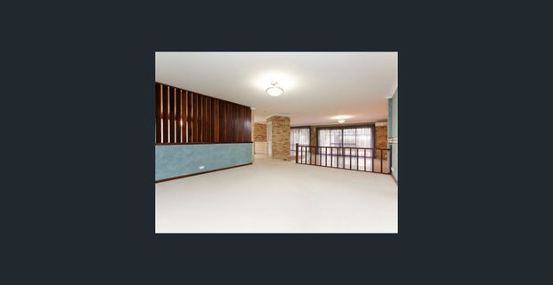 Family Home close to all amenities - Photo 1