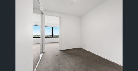 Modern two bedroom living in the prestigious ALT Complex - Photo 4