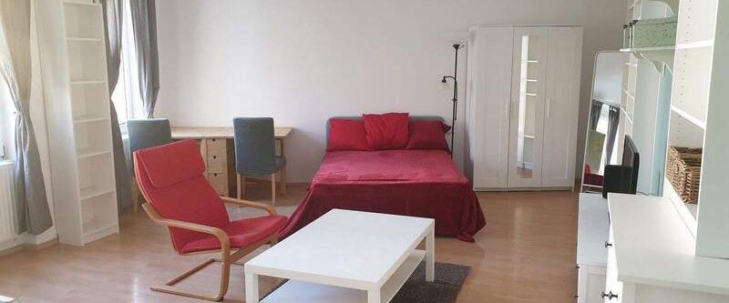 Super zentral und verkehrsgünstig mitten in Kreuzberg - Photo 1