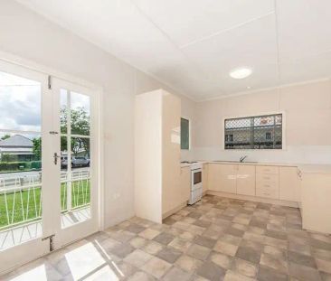 159 Cascade Street, Raceview QLD 4305 - Photo 6