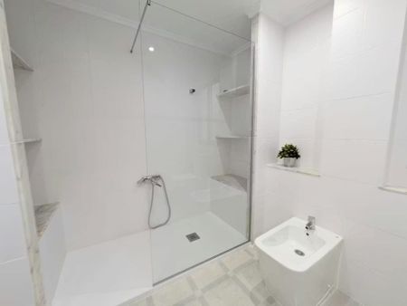 Carrer de Sant Pere, Valencia, Valencian Community 46011 - Foto 3