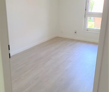 Helle 3.5-Zimmer-Wohnung mit Balkon in Oberwil - Photo 4