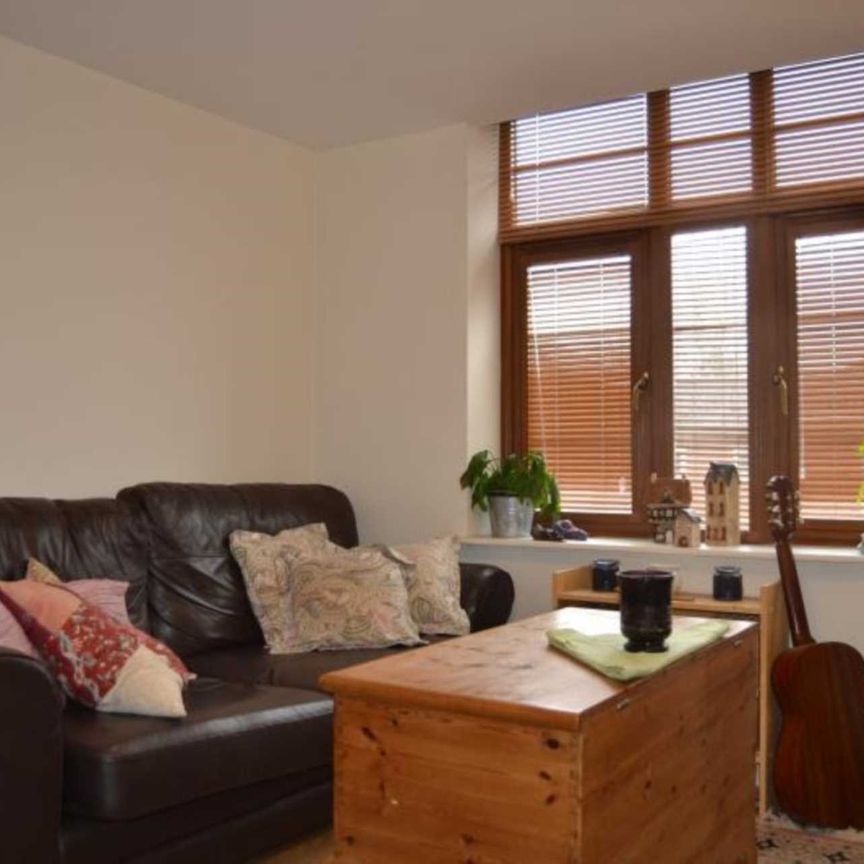 Price £810 pcm - Available Now - Furnished - Photo 1