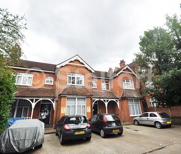 Colney Hatch Lane, N10, London - Photo 3