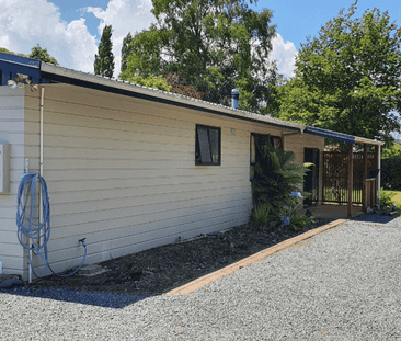 Warm & Welcoming Home - Photo 1