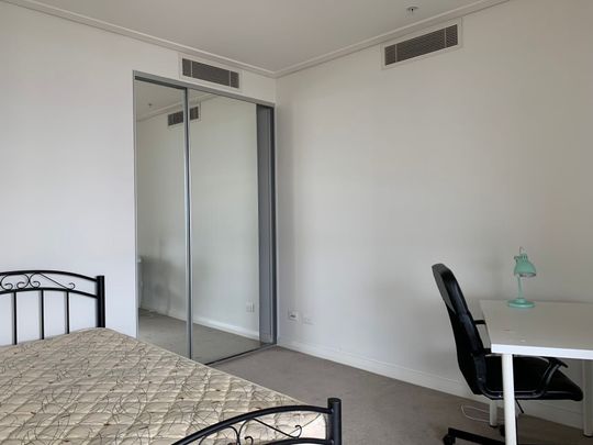 2 Bedroom plus 2 Spacious Study ROOM with Furniture Provided Apartment In Top Ryde - Photo 1