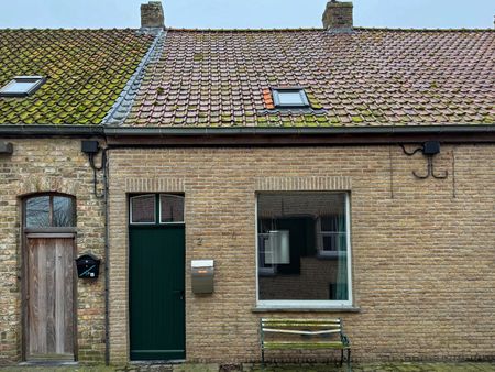 Gerenoveerde woning met 1 slaapkamer en slaaphoekje te Lampernisse. - Photo 4