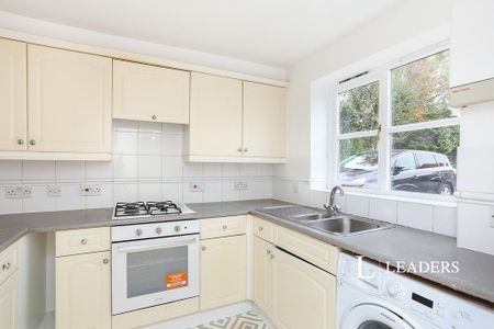 2 bedroom terraced house to rent - Photo 3