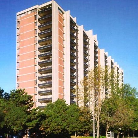 Rideau Towers - Photo 1