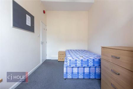 5 bedroom property to rent - Photo 4