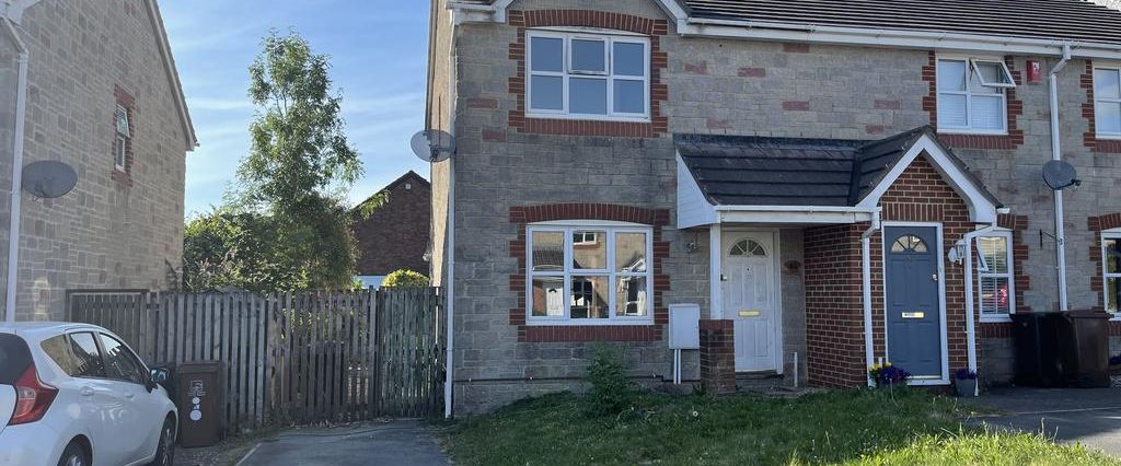 3 bedroom property to rent - Photo 1